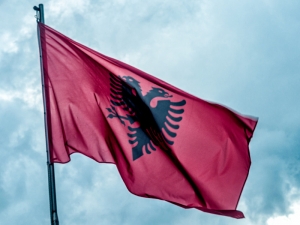 Албания вышлет российского дипломата за нарушение антикоронавирусных мер