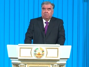 Президент Таджикистан объявил, что с 1 января коронавирус побежден и изгнан из страны
