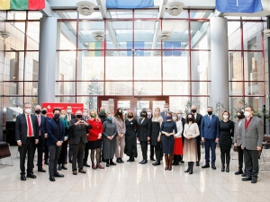 Главы дипломатических миссий  ЕС встретились в Минске с родными погибших на акциях протеста