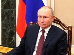 'Коммерсант': Лукашенко на новой встрече с Путиным попросит кредит еще на 3 млрд долларов